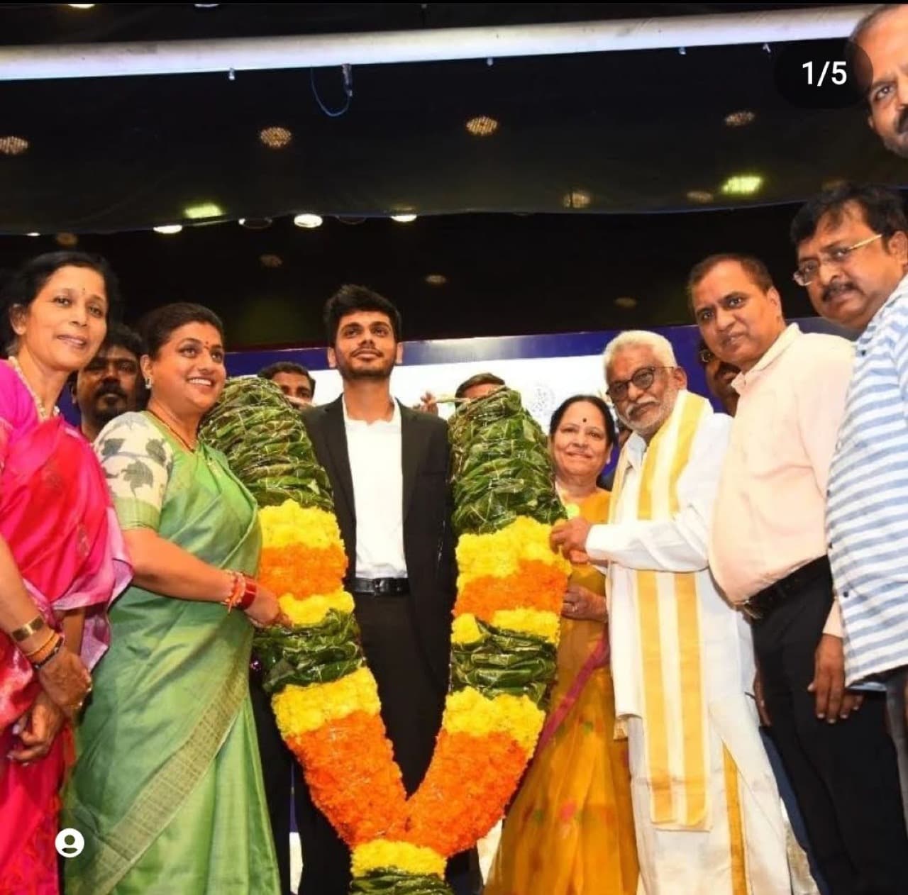 GM Akash Ganesan at an Olympiad Torch Relay event
