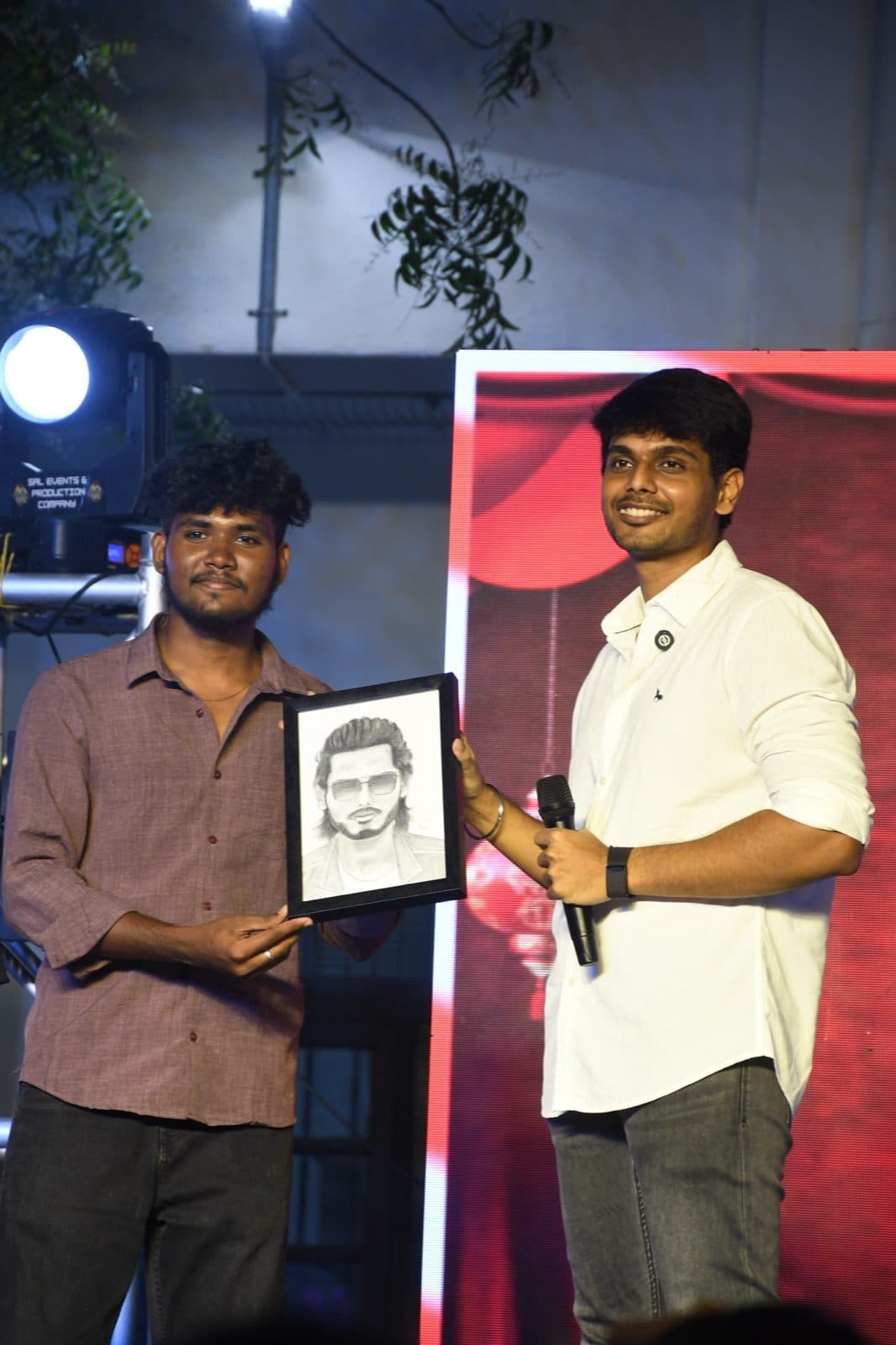 GM Akash Ganesan addressing the audience at Kalakrithi